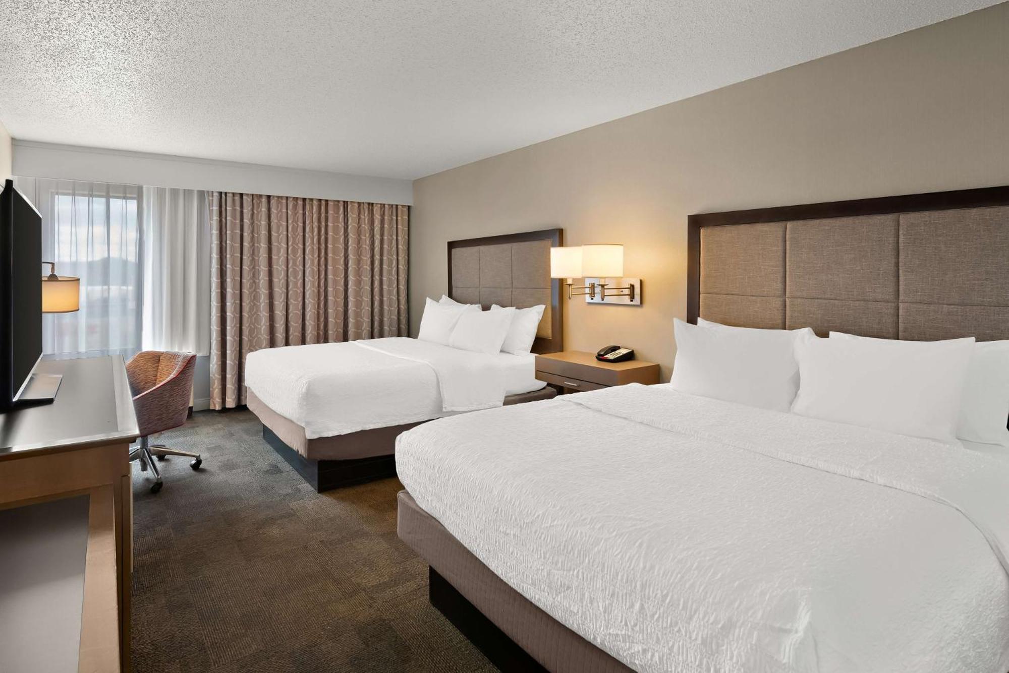 Hampton Inn Ланкастър Екстериор снимка