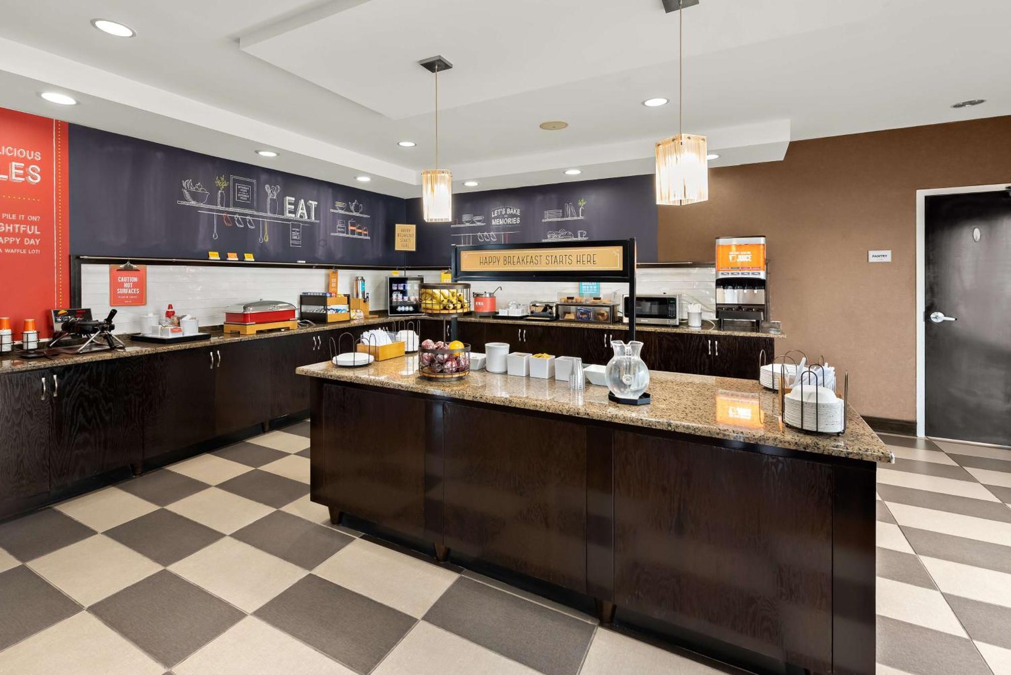 Hampton Inn Ланкастър Екстериор снимка